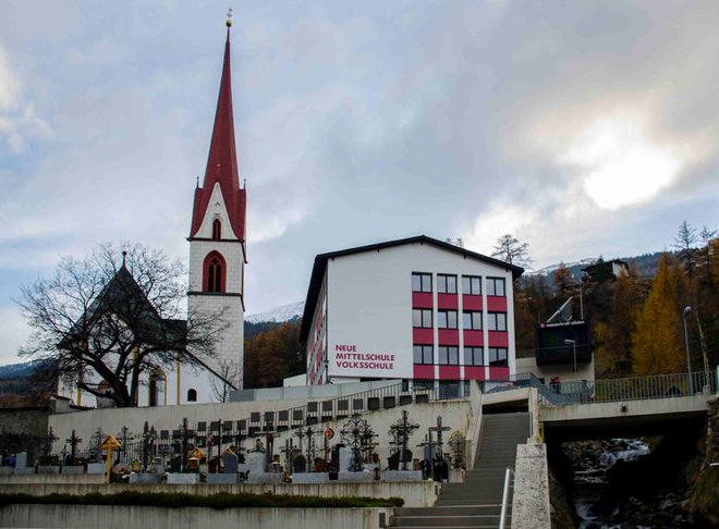 а могло быть и так