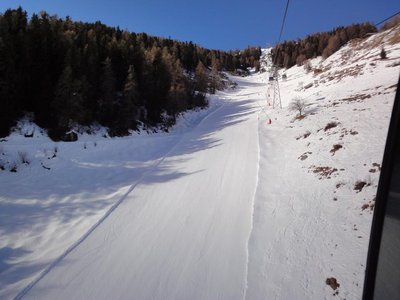 Низ ФИСА. Комфортен для обучения, но есть 3 полки-трамплина