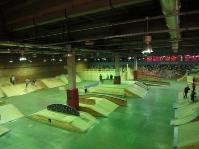 Скейтпарк с фигурами